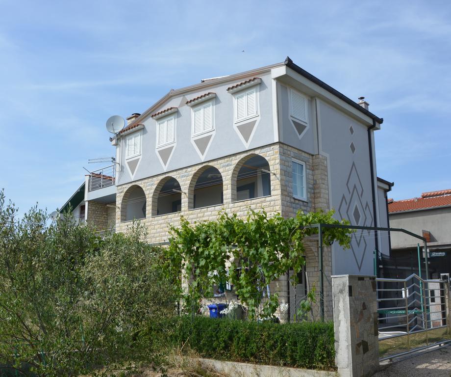 Apartments Petar & Anka Biograd Na Moru Exterior foto